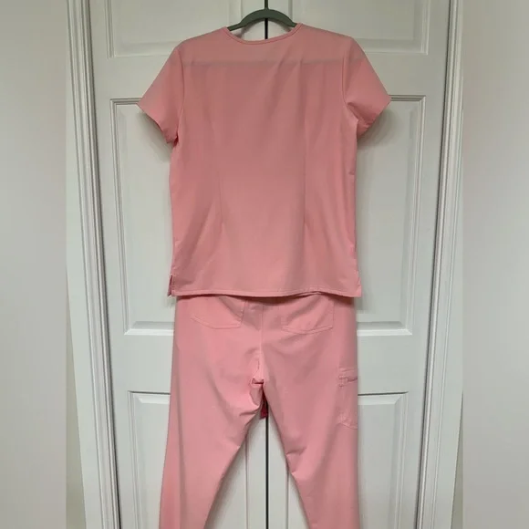 FIGS Fight Club Pink Scrub Set Rare Discontinued Color Size Small - Picture 2 of 10